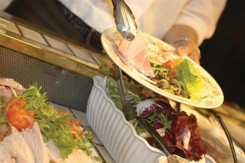 Penmere Manor Hotel Falmouth Restaurant photo